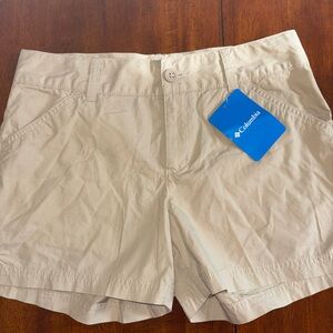 Columbia Women's Tan Shorts